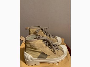 acne studios daniel boots