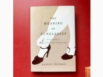 THE MEANING OF SUNGLASSES Köp från Haldins_Hylla på Tradera