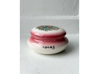 Rhodos, rosa med blommor