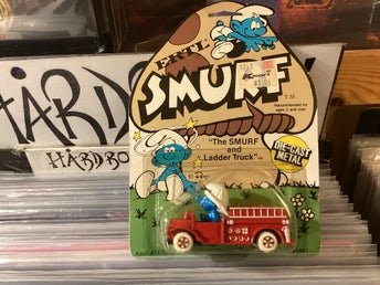 Ertl Smurf The Smurf and Ladder Truck Die-Cast Oöppnad!