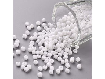 30 gram (ca 900st) Seed Beads 3mm