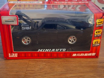MINIAUTO 1:32 Dodge Charger – Fast & Furious – NY I ORIGINALKARTONG