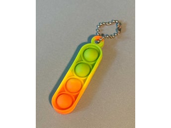 Grön, gul, orange fyra Pop-It Fidget Toy nyckelring Sensorisk Anti stress leksak
