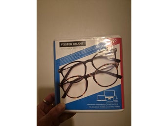 Ny/oanvända! 2-pack Glasögon Foster Grant +3.00 fodral