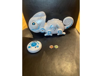 Robo Chameleon med fjärrkontroll och matpolletter
