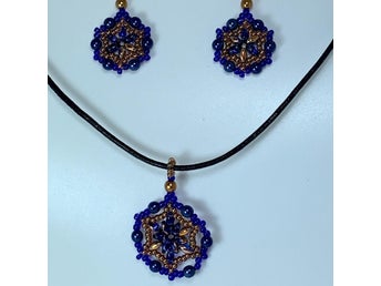 Halsband och örhängen, glaspärlor, klarblått , guldfärg