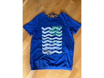 Blå t-shirt, storlek M