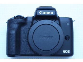 Canon EOS M50