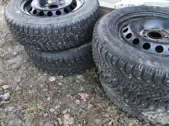 dubbdäck på plåtfälg