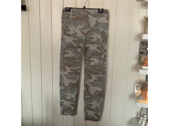 Lindex gröna byxor, storlek 36