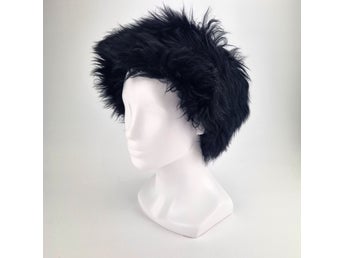 Svart Mössa Hatt Fårskinn Fårskinnsmössa Päls Pälsmössa Skinnmössa Läder Skinn L