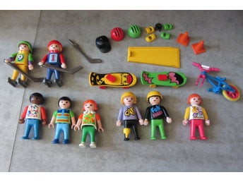Playmobil barn skateboard ishockey bandy med tillbehör 90-tal