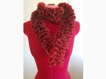 röd scarf dam
