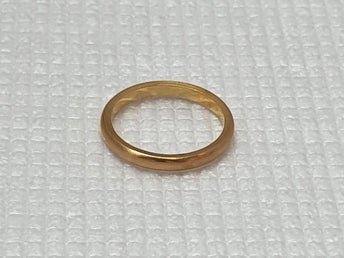 Förlovningsring i 18k guld stl 17,5