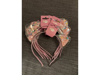 Säljer 10 st helt nya diadem från Be Friends, inköpta på Lekia.