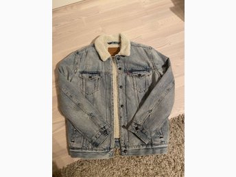 Levi's jeansjacka Large (419456136) ᐈ Köp på Tradera Levi's jeansjacka Large (419456136) ᐈ Köp på Tradera