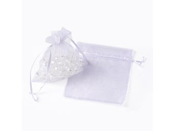 10 Handsydda Stora Vita organza påsar 10x12 cm.