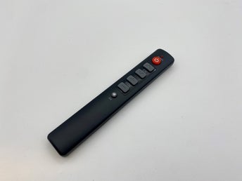 Senior fjärrkontroll med stora knappar, programmerbar och passar allt.