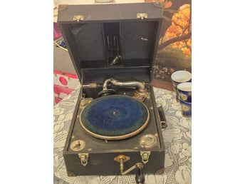 Bärbar resegrammofon