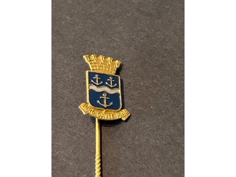 Nålmärke med texten Gävle 1446 1946, Vintage