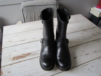 EN KRONA!!! ROOTS KÄNGOR I SKINN BOOTS STÖVLAR ST: 38 ! EN KRONA!!! ROOTS KÄNGOR I SKINN BOOTS STÖVLAR ST: 38 !