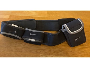 Nike Löparbä / Vätskebä – Med Flaskhållare & Dragkedjefack –
