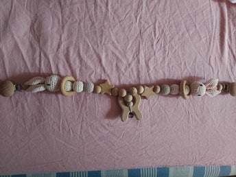 Leksak Baby 2020-tal för Barnvagn med Virkade Kaniner o Trä Längd 49 cm