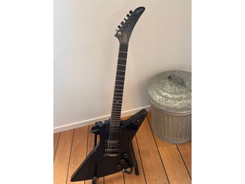 Gibson explorer gothic 2000