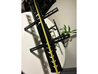 Väggfäste för TV med justerbar arm -passar75” 85”100 ”