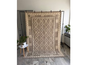 Handvävd Kilimmatta med geometriskt mönster - 246 x 174 cm