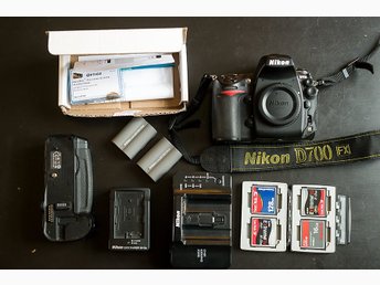 Nikon D700 + Batterigrepp Original + KatzEye + Dk17M