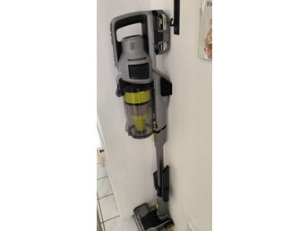 Väggfäste till Ryobi dammsugare