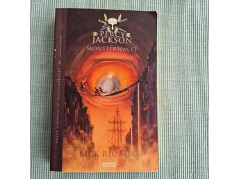 Percy Jackson nr 2 Monsterhavet av Rick Riordan Storpocket