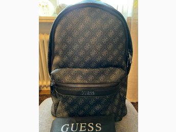 guess city logo backpack