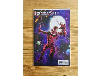 Ultimate Universe: Two Years In - Giuseppe Camuncoli variant