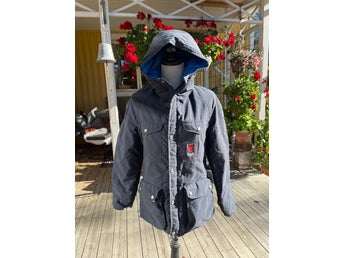 Fjällräven jacka, storlek 40