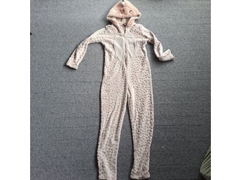 Hunkemöller rosa jumpsuit storlek 152/158 (drake)