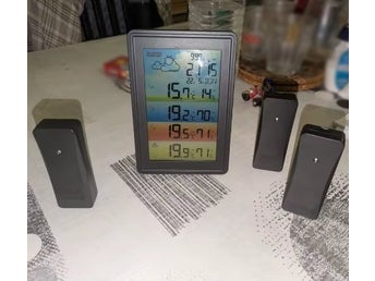 multifunktionell trådlös väderstation med 3 sensorer, termometer och hygrometer