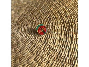 Vintage Coca-Cola pin