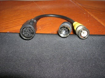 DIN-kabel/adapter 6-pol hona - DIN 5-pol/BNC hane 0,2m