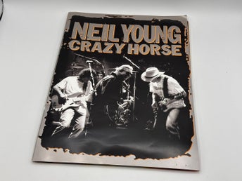 Neil Young Crazy Horse EU Tour Book / Konsertprogram 2001