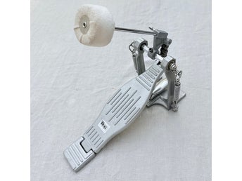 Pedal bastrumma