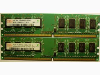 2GB (2 st *1 GB) Hynix.DDR2 PC5300/667.LikaSpec. Även alla frekvenser samma.Rea