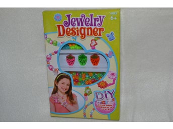 Grön Smyckesset DIY (Pärlor, Band mm) Box 1/4 Ny