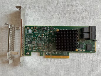 LSI 9300-8i HBA