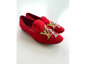 Louis Vuitton LOVE loafers röd mocka strl 39 – Made in Italy