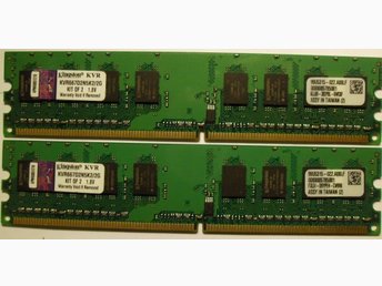 2GB (2 st *1 GB)Kingston.DDR2 PC5300/667.100 % lika på allt.Även datum är  samma