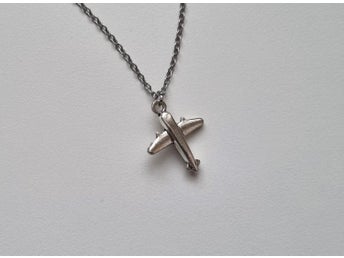 Halsband Flygplan