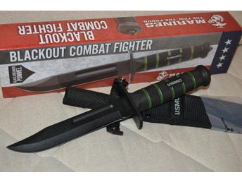 USMC Blackout Combat Fighter Kniv Slida/Förvaring United Cutlery 32/19cm Ny
