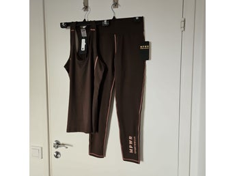 Tränings tights och linne helt nytt!!